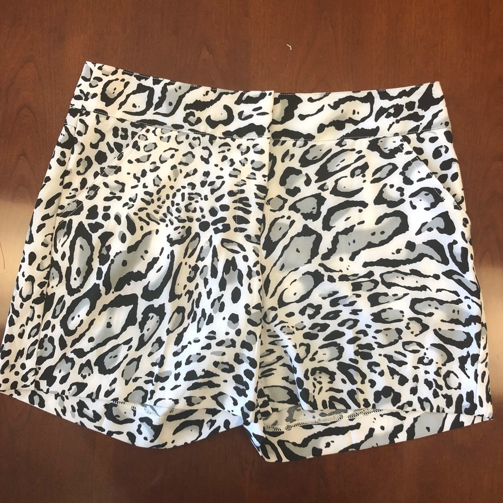 Cache size 6 shorts, animal print
